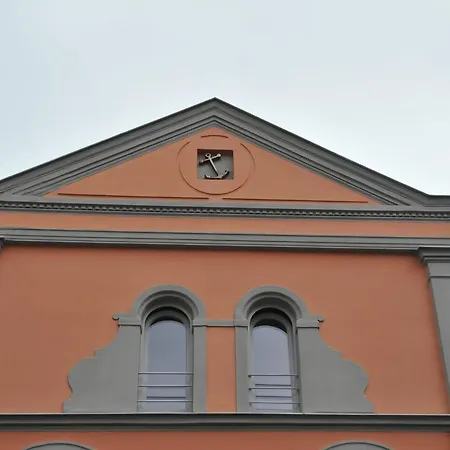 بيت ضيافة U-nautic Restaurant & فارين