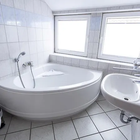 بيت ضيافة U-nautic Restaurant & 3*