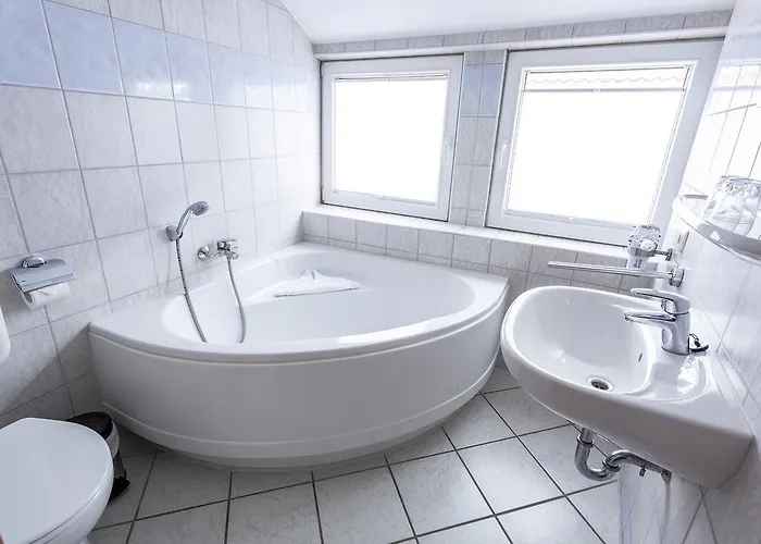 Pensión U-nautic Restaurant & 3*